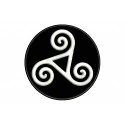 Parche Bordado TRISKEL (Bordado BLANCO / Fondo NEGRO)